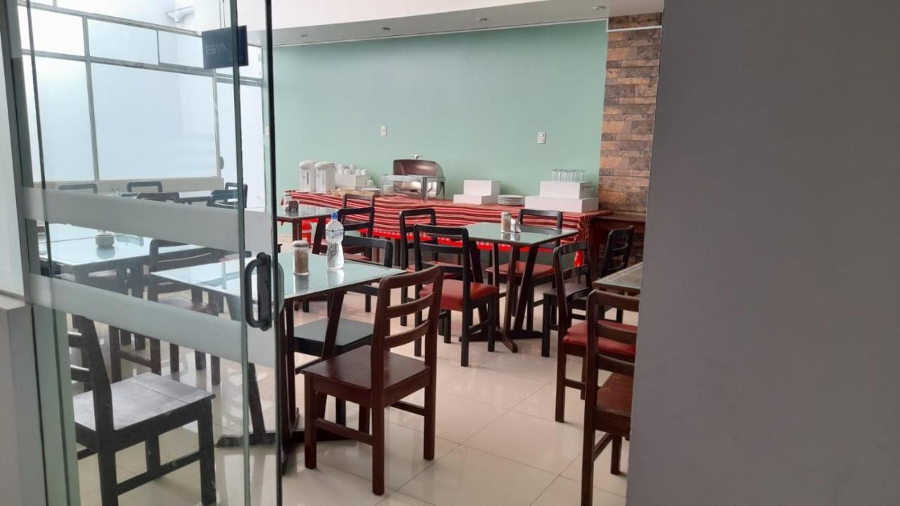 Venecia Hotel Carrion Trujillo Extérieur photo