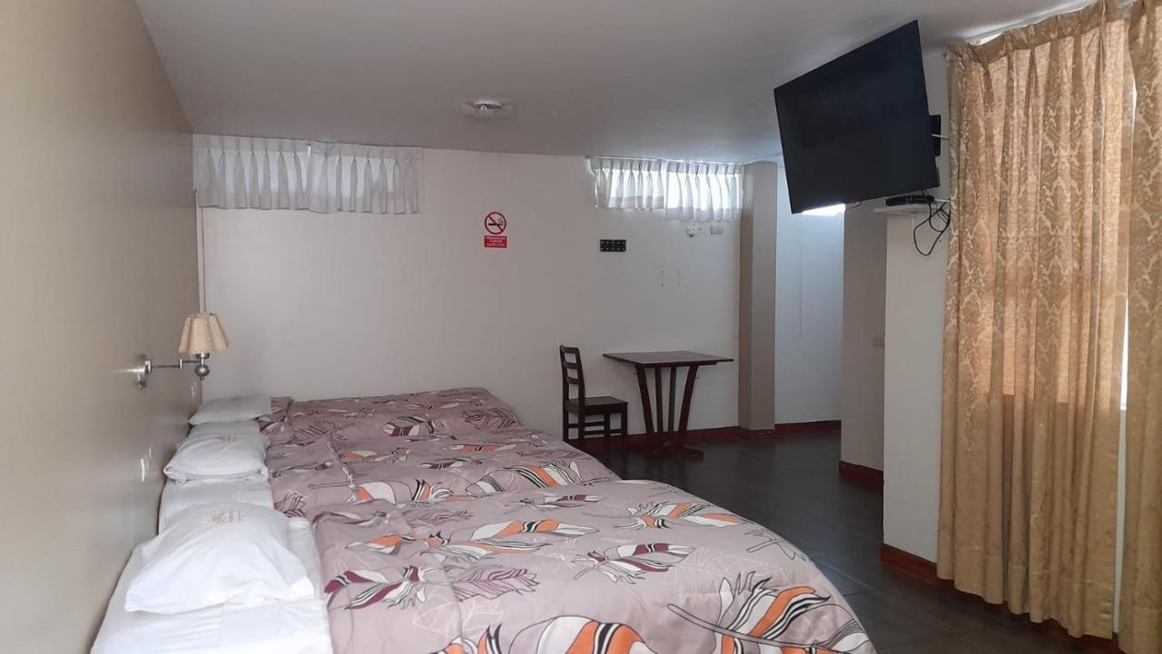 Venecia Hotel Carrion Trujillo Extérieur photo
