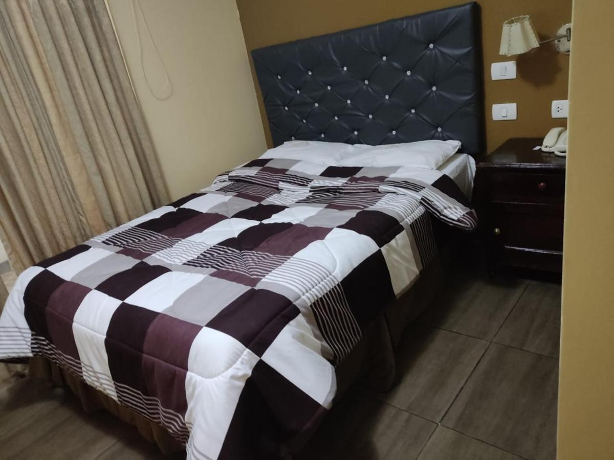 Venecia Hotel Carrion Trujillo Extérieur photo