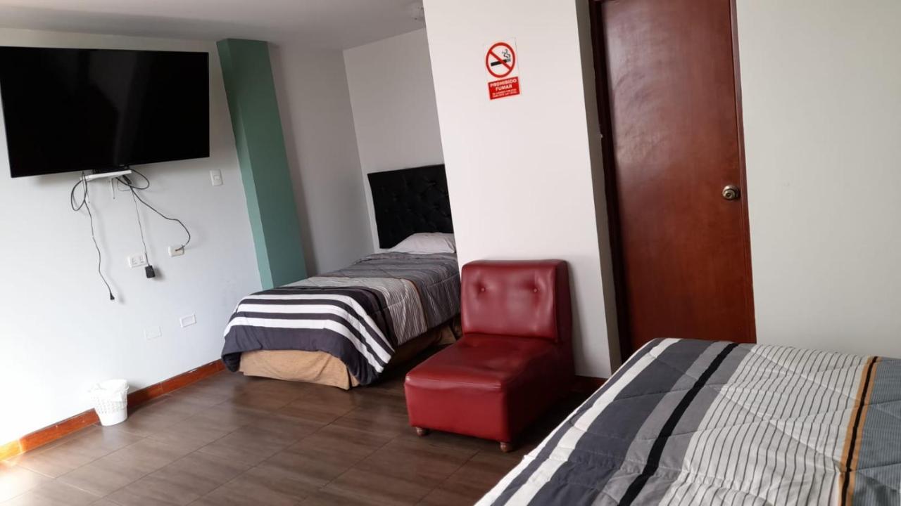 Venecia Hotel Carrion Trujillo Extérieur photo
