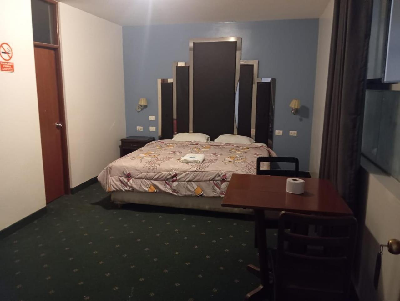 Venecia Hotel Carrion Trujillo Extérieur photo