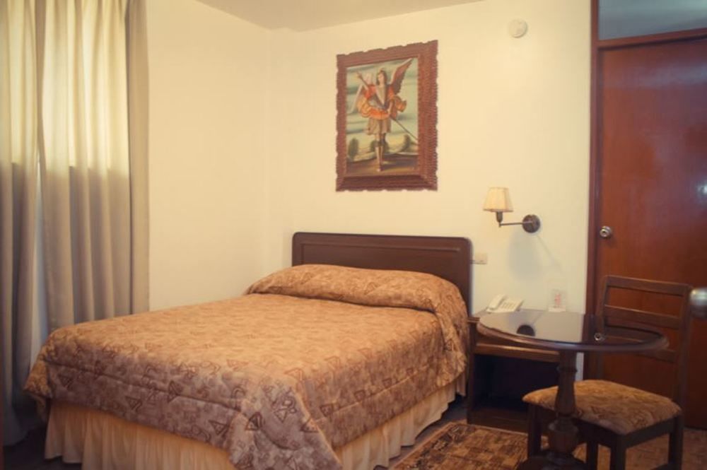 Venecia Hotel Carrion Trujillo Extérieur photo