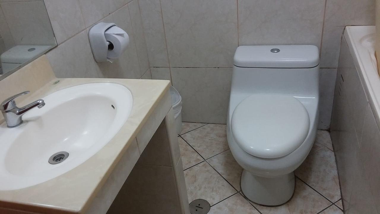 Venecia Hotel Carrion Trujillo Extérieur photo